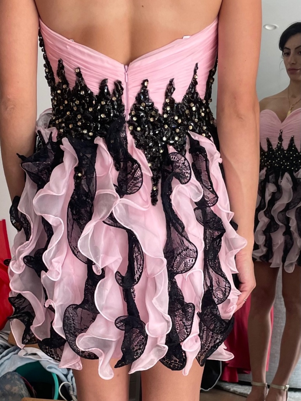 Mac Duggal Pink & Black Strapless Ruffle Cocktail Dress – Beaded Corset – Size 4 - Picture 3 of 4